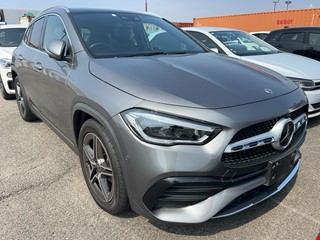 MERCEDES BENZ GLA200d *AMGLINE PREMIUM PLUS* | 2020/`21 | AUTOMATIC | 20 TURBO DIESEL | TOP SPEC. | LIKE NEW