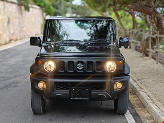 SUZUKI JIMNY SIERRA 4X4 | 2022/‘23 | MANUAL | LIKE NEW