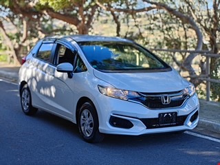 HONDA FIT *FACELIFT* | 2019/'20 | AUTOMATIC | FULL EXTRAS | LIKE NEW 