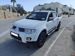 2012/'13 | MITSUBISHI L200 'BARBARIAN' | 25 TURBO DIESEL | MANUAL | TOP SPEC. | START & GO!